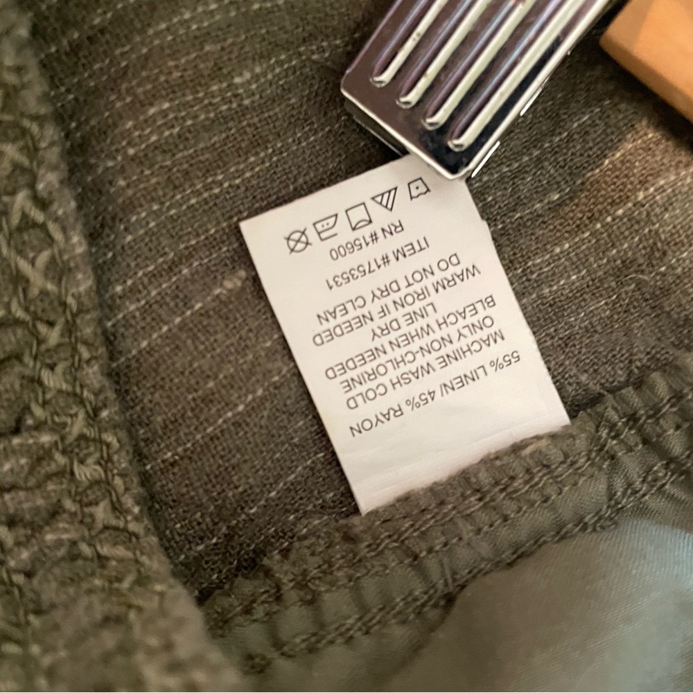 Briggs New York Olive Green Linen Blend  Smocked-Waist Gauze Shorts - Picture 5 of 6